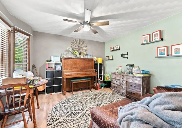 Photo 4 of Manufactured home for sale at 2656 Sr 331 Rd, Bremen, IN 46506 | MLS# 202642540 | Listing updated on 2026-10-22