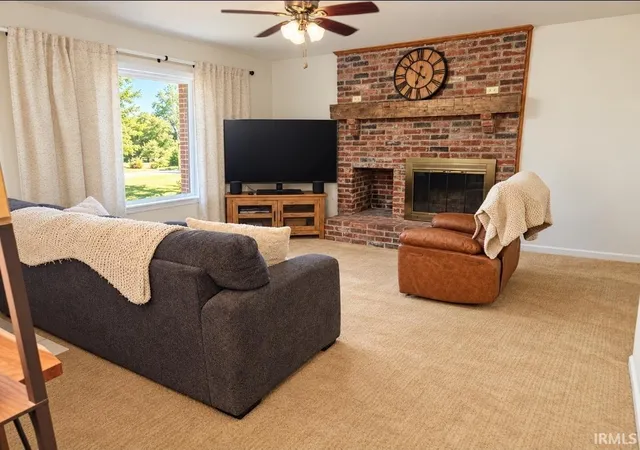Photo 2 of Sale Pending at 1718 S Rotherwood Ave, Evansville, IN 47714 | MLS# 202642541 | Listing updated on 2026-10-16