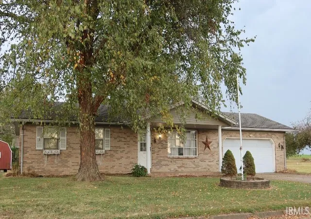 Manufactured home for sale at 1835 N Cherry Ln, Mount Vernon, IN 47620 | MLS# 202642595
