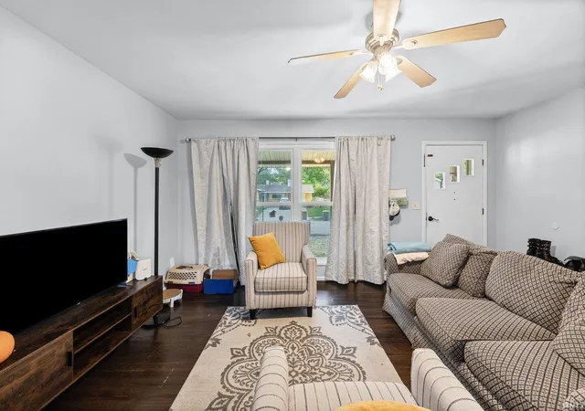Photo 3 of Manufactured home for sale at 218 Myrtle Dr, West Lafayette, IN 47906 | MLS# 202642611 | Listing updated on 2026-10-14