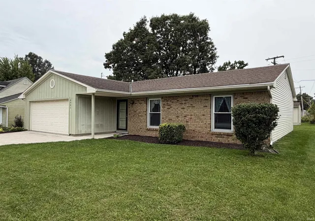 Photo 4 of Manufactured home for sale at 6921 Peartree Ln, Fort Wayne, IN 46825 | MLS# 202642645 | Listing updated on 2026-10-14