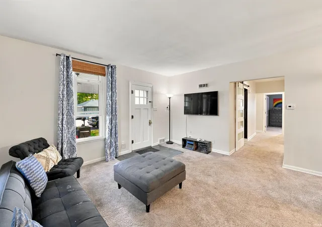 Photo 3 of Manufactured home for sale at 304 S Lincoln Ave, Fowler, IN 47944 | MLS# 202642651 | Listing updated on 2026-10-14