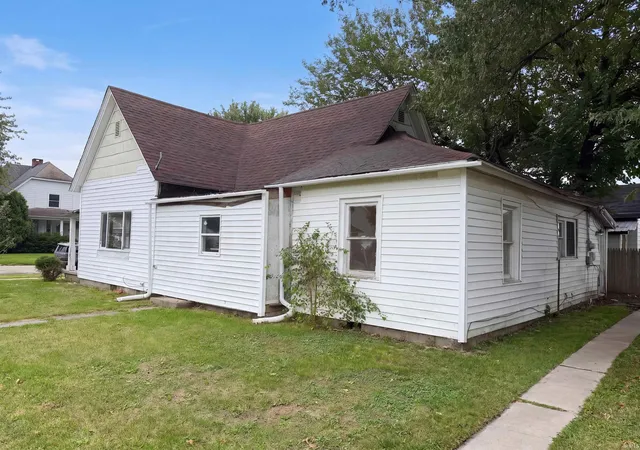 Photo 4 of Manufactured home for sale at 309 NE B St, Linton, IN 47441 | MLS# 202642683 | Listing updated on 2026-10-15