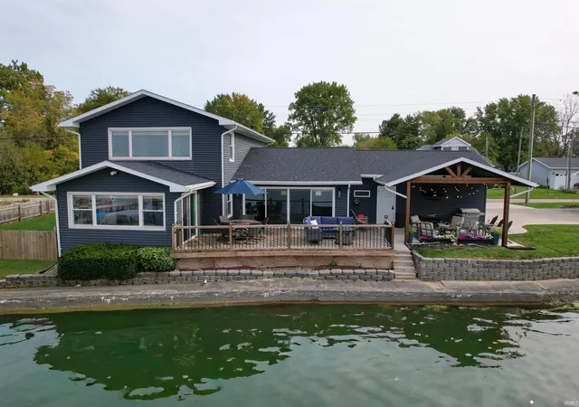 Photo 1 of Manufactured home for sale at 3107 Barrett Rd, Rochester, IN 46975 | MLS# 202642686 | Listing updated on 2026-10-21