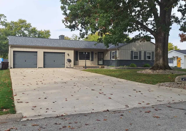 Manufactured home for sale at 674 Fairway Dr, Wabash, IN 46992 | MLS# 202642689