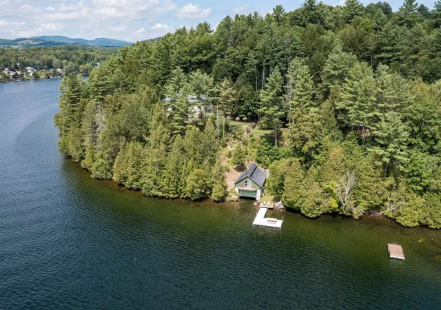 Single family home for sale at 279 Shoreline Dr, Barnet, VT 05821 | MLS# 4978106
