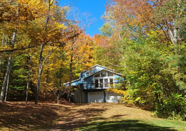 Photo 1 of Sale Pending at 576 Agassiz St, Bethlehem, NH 03574 | MLS# 5057561 | Listing updated on 2026-10-26