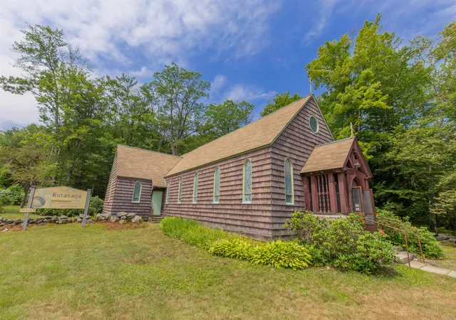 Photo 2 of Single family home for sale at 948 Gardner Hill Rd, Tamworth, NH 03886 | MLS# 5058983 | Listing updated on 2026-09-10