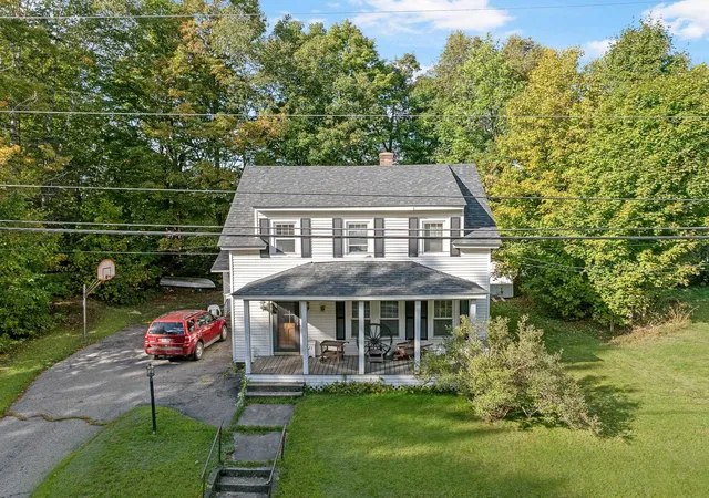 Photo 2 of Single family home for sale at 21 Spring St, Colebrook, NH 03576 | MLS# 5062515 | Listing updated on 2026-09-24