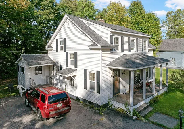 Photo 3 of Single family home for sale at 21 Spring St, Colebrook, NH 03576 | MLS# 5062515 | Listing updated on 2026-09-24