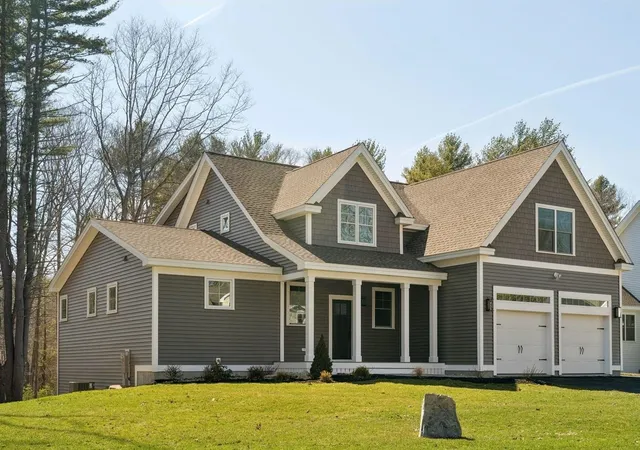 Photo 33 of Sale Pending at 7 Washburn Farm Ln, Kittery Point, ME 03905 | MLS# 5062803 | Listing updated on 2026-09-08