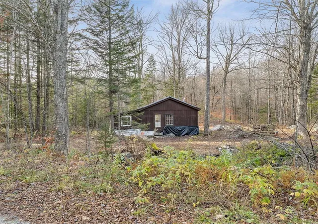 Single family home for sale at 2350 Cobb Hill Rd, Lincoln, VT 05443 | MLS# 5068690