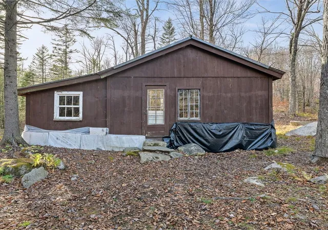 Photo 3 of Single family home for sale at 2350 Cobb Hill Rd, Lincoln, VT 05443 | MLS# 5068690 | Listing updated on 2026-09-02