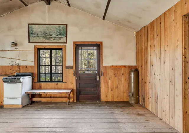Photo 4 of Single family home for sale at 2350 Cobb Hill Rd, Lincoln, VT 05443 | MLS# 5068690 | Listing updated on 2026-09-02