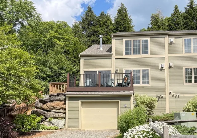 Photo 1 of Townhouse for sale at 646 Topnotch Dr #Unit B, Stowe, VT 05672 | MLS# 5073780 | Listing updated on 2026-09-15