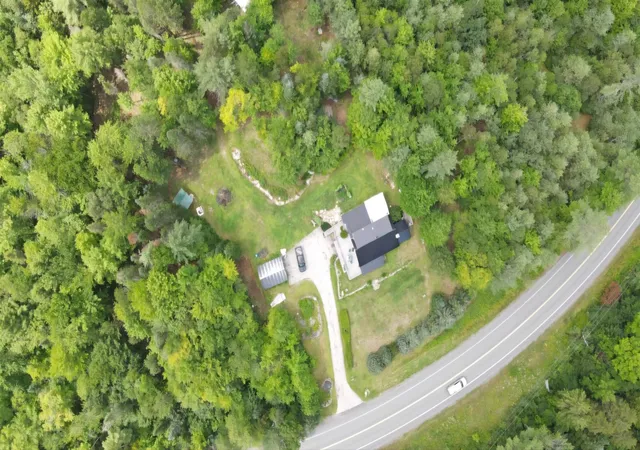 Photo 4 of Single family home for sale at 3148 Route 11, Londonderry, VT 05148 | MLS# 5074646 | Listing updated on 2026-09-09
