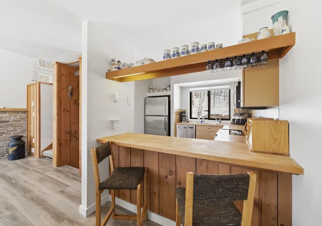Photo 3 of Townhouse for sale at 25 Ravine Ln #3, Lincoln, NH 03251 | MLS# 5078174 | Listing updated on 2026-09-09