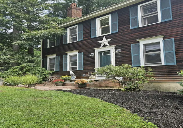 Photo 1 of Single family home for sale at 7 Chapman Way, Exeter, NH 03833 | MLS# 5078412 | Listing updated on 2026-10-05