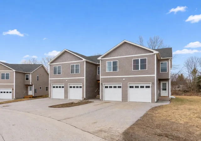 Photo 4 of Townhouse for sale at 35 Ally Dr, Swanton, VT 05488 | MLS# 5079721 | Listing updated on 2026-09-18