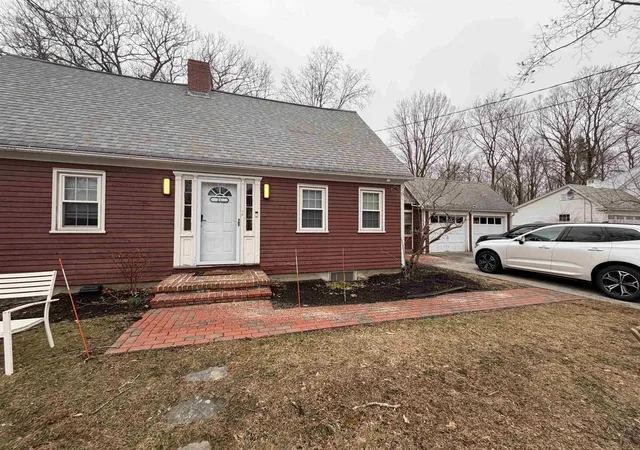 Photo 1 of Single family home for sale at 21 Park Ct, Durham, NH 03824 | MLS# 5080495 | Listing updated on 2026-10-08