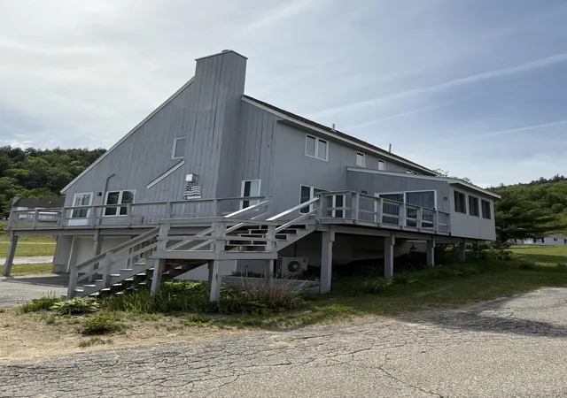 Photo 2 of Single family home for sale at 5 Ledgeview Way, Plymouth, NH 03264 | MLS# 5080929 | Listing updated on 2026-10-21