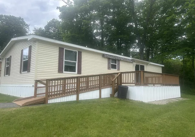 Photo 1 of Manufactured home for sale at 13 Seaglass Ln, Kittery, ME 03904 | MLS# 5081608 | Listing updated on 2026-09-11