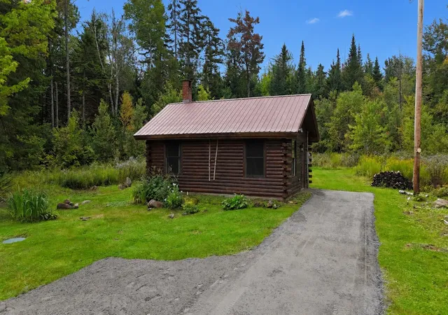 Photo 1 of Single family home for sale at 975 Newark Pond Rd, West Burke, VT 05871 | MLS# 5081783 | Listing updated on 2026-09-08