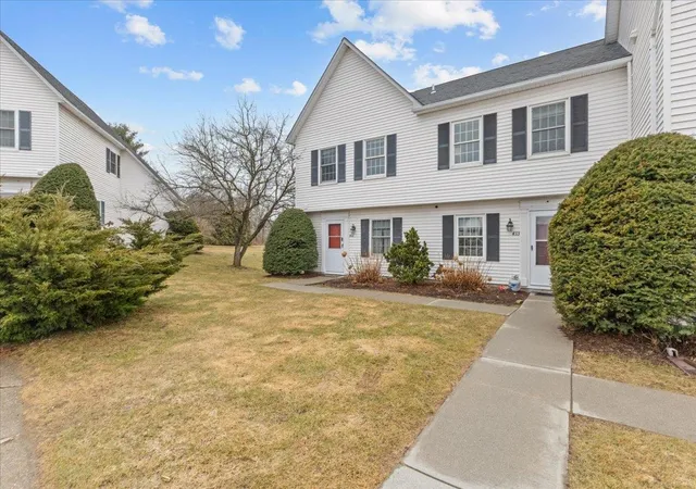 Photo 1 of Townhouse for sale at 433 Westview Cir, Williston, VT 05495 | MLS# 5081981 | Listing updated on 2026-09-12