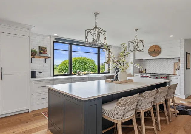 Photo 3 of Single family home for sale at 1549 Hinesburg Rd, South Burlington, VT 05403 | MLS# 5082416 | Listing updated on 2026-09-04