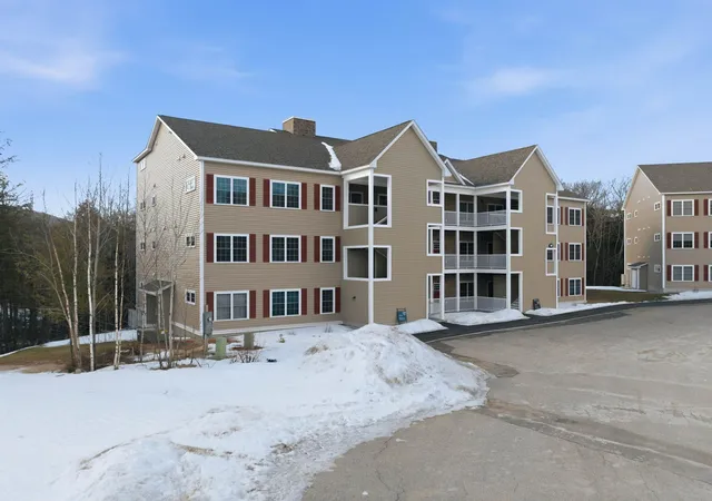 Photo 1 of Condo for sale at 20 Twin Tip Ter #10, Lincoln, NH 03251 | MLS# 5084429 | Listing updated on 2026-09-08