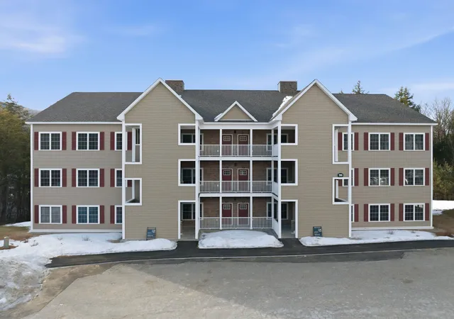 Photo 2 of Condo for sale at 20 Twin Tip Ter #10, Lincoln, NH 03251 | MLS# 5084429 | Listing updated on 2026-09-08