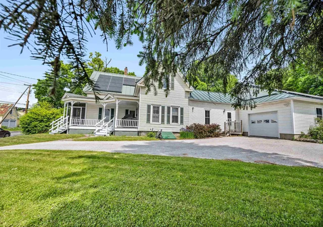 Photo 4 of Single family home for sale at 222 South Main St, Barre, VT 05641 | MLS# 5084476 | Listing updated on 2026-09-10