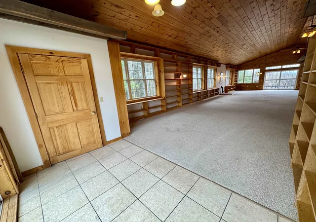Photo 3 of Single family home for sale at 243 Partridge Ln, Haverhill, NH 03774 | MLS# 5084907 | Listing updated on 2026-09-11