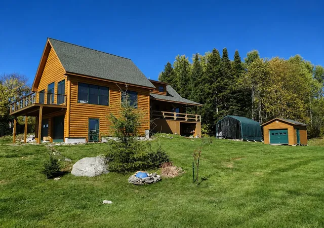Photo 4 of Single family home for sale at 130 Old Barn Rd, Clarksville, NH 03592 | MLS# 5085400 | Listing updated on 2026-09-18