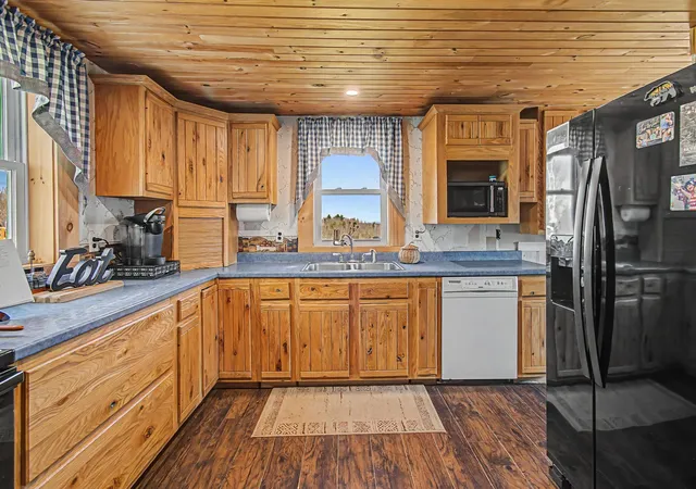 Photo 4 of Single family home for sale at 180 Winn High Dr, Danville, VT 05828 | MLS# 5086457 | Listing updated on 2026-09-11