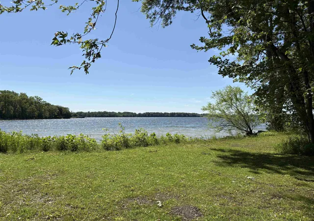 Photo 1 of Single family home for sale at 255 Canal Ln, North Hero, VT 05474 | MLS# 5086949 | Listing updated on 2026-09-17