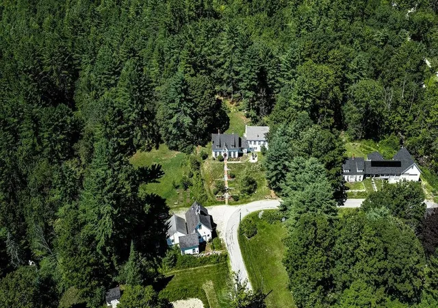 Photo 3 of Single family home for sale at 14 Grist Mill St, Bradford, NH 03221 | MLS# 5087255 | Listing updated on 2026-09-08