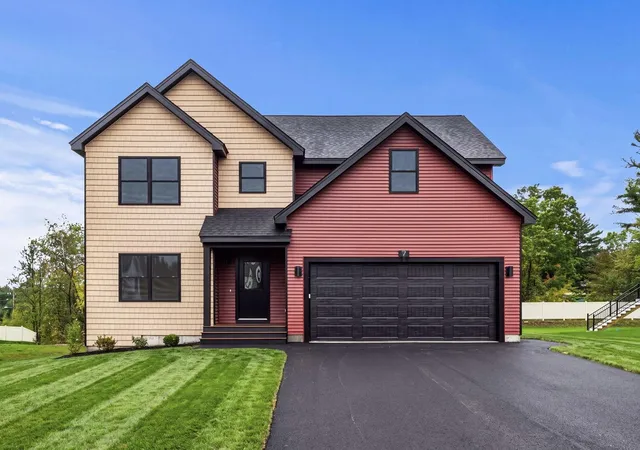 Photo 1 of Single family home for sale at 7 Lily Ln, Londonderry, NH 03053 | MLS# 5087313 | Listing updated on 2026-10-16