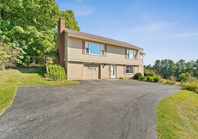 Photo 3 of Single family home for sale at 219 Towne Hill Rd, Montpelier, VT 05602 | MLS# 5088537 | Listing updated on 2026-09-04