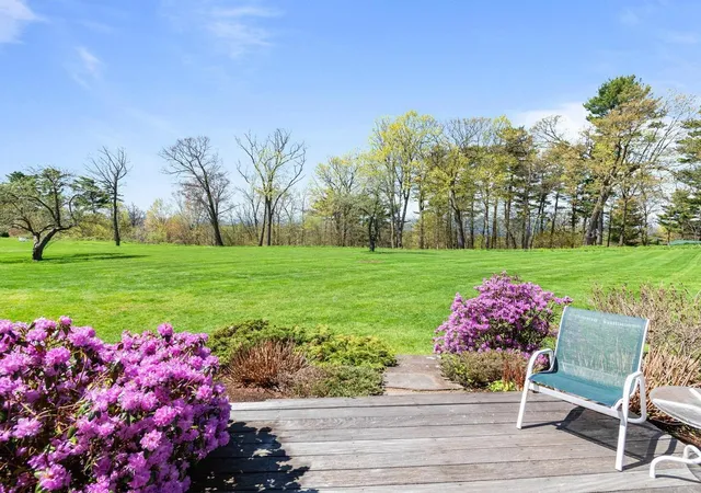 Photo 3 of Townhouse for sale at 545 South Prospect St #10, Burlington, VT 05401 | MLS# 5089016 | Listing updated on 2026-09-14