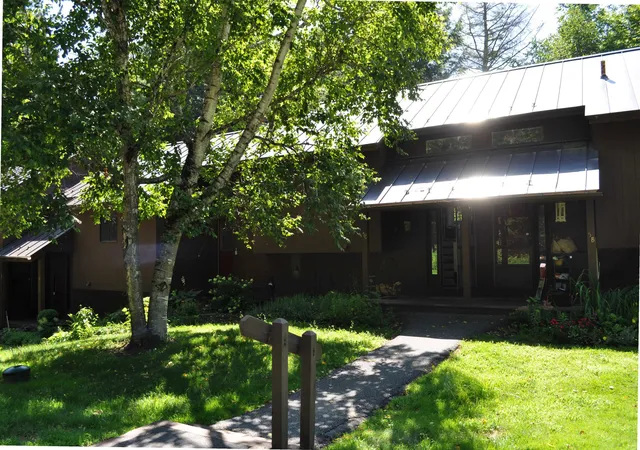Photo 2 of Townhouse for sale at 253 Old Quechee Rd #5C, Hartford, VT 05059 | MLS# 5089367 | Listing updated on 2026-09-12