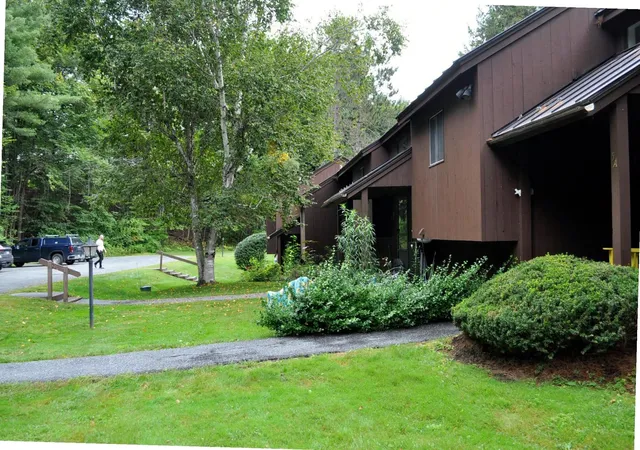 Photo 4 of Townhouse for sale at 253 Old Quechee Rd #5C, Hartford, VT 05059 | MLS# 5089367 | Listing updated on 2026-09-12