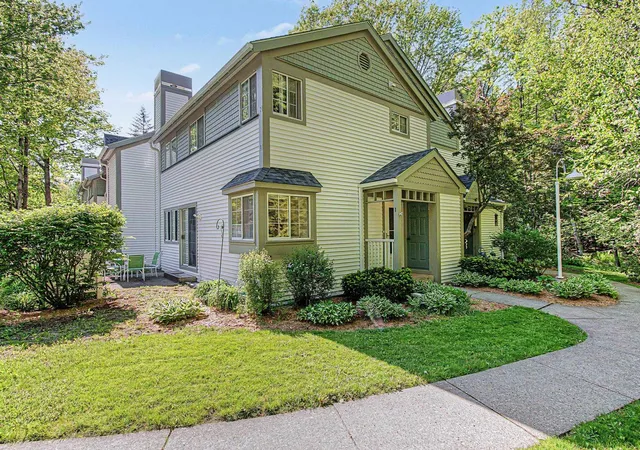 Photo 2 of Townhouse for sale at 1 Winding Brook Ave, South Burlington, VT 05403 | MLS# 5089380 | Listing updated on 2026-09-11