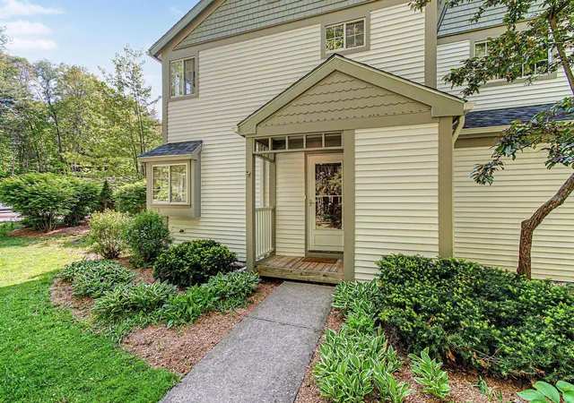 Photo 3 of Townhouse for sale at 1 Winding Brook Ave, South Burlington, VT 05403 | MLS# 5089380 | Listing updated on 2026-09-11