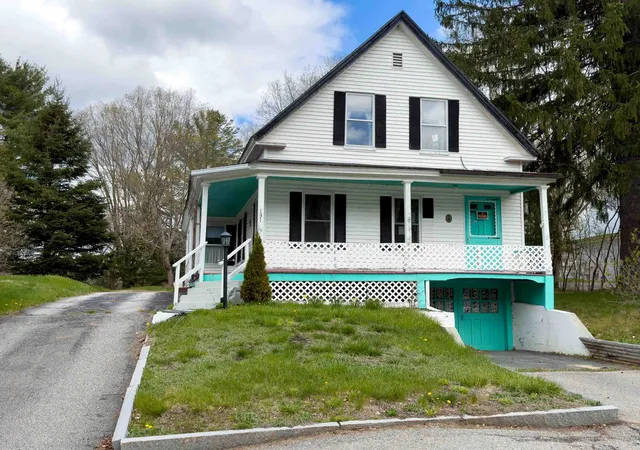 Photo 1 of Single family home for sale at 131 Grove St, Littleton, NH 03561 | MLS# 5089500 | Listing updated on 2026-09-08