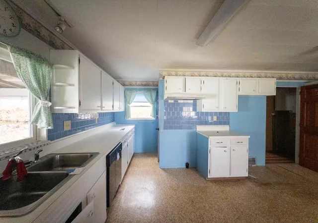 Photo 3 of Single family home for sale at 131 Grove St, Littleton, NH 03561 | MLS# 5089500 | Listing updated on 2026-09-08