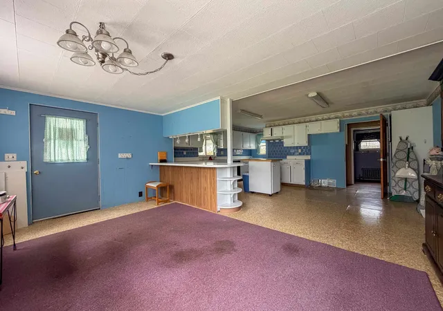 Photo 3 of Single family home for sale at 131 Grove St, Littleton, NH 03561 | MLS# 5089500 | Listing updated on 2026-10-13