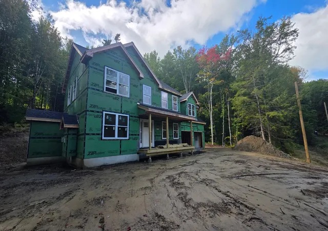Photo 2 of Single family home for sale at 7 Shaw Rd, Pittsfield, NH 03263 | MLS# 5091752 | Listing updated on 2026-09-22