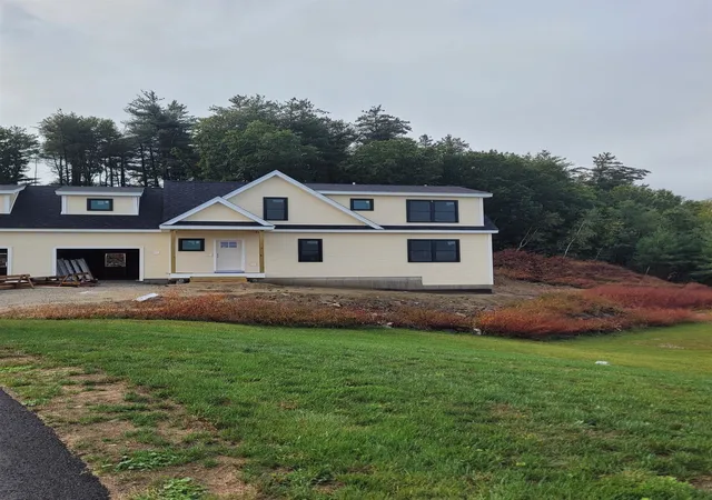 Photo 1 of Condo for sale at 41b Windsor Ln #7, Hudson, NH 03051 | MLS# 5092749 | Listing updated on 2026-09-29