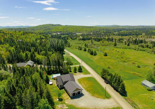 Photo 1 of Single family home for sale at 120 Day Rd, Pittsburg, NH 03592 | MLS# 5093008 | Listing updated on 2026-09-11